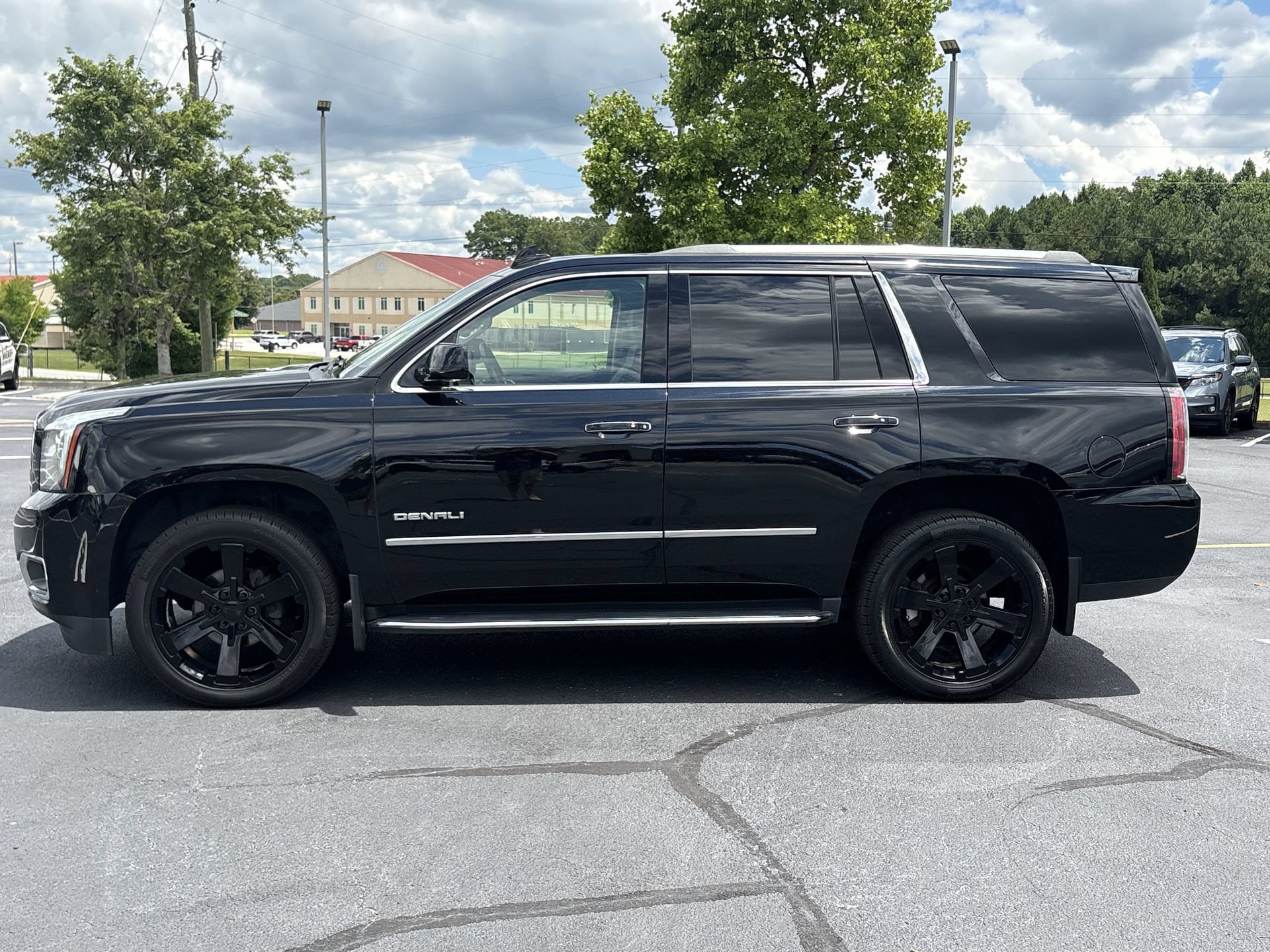 Used 2020 GMC Yukon Denali AWD/4WD image 20