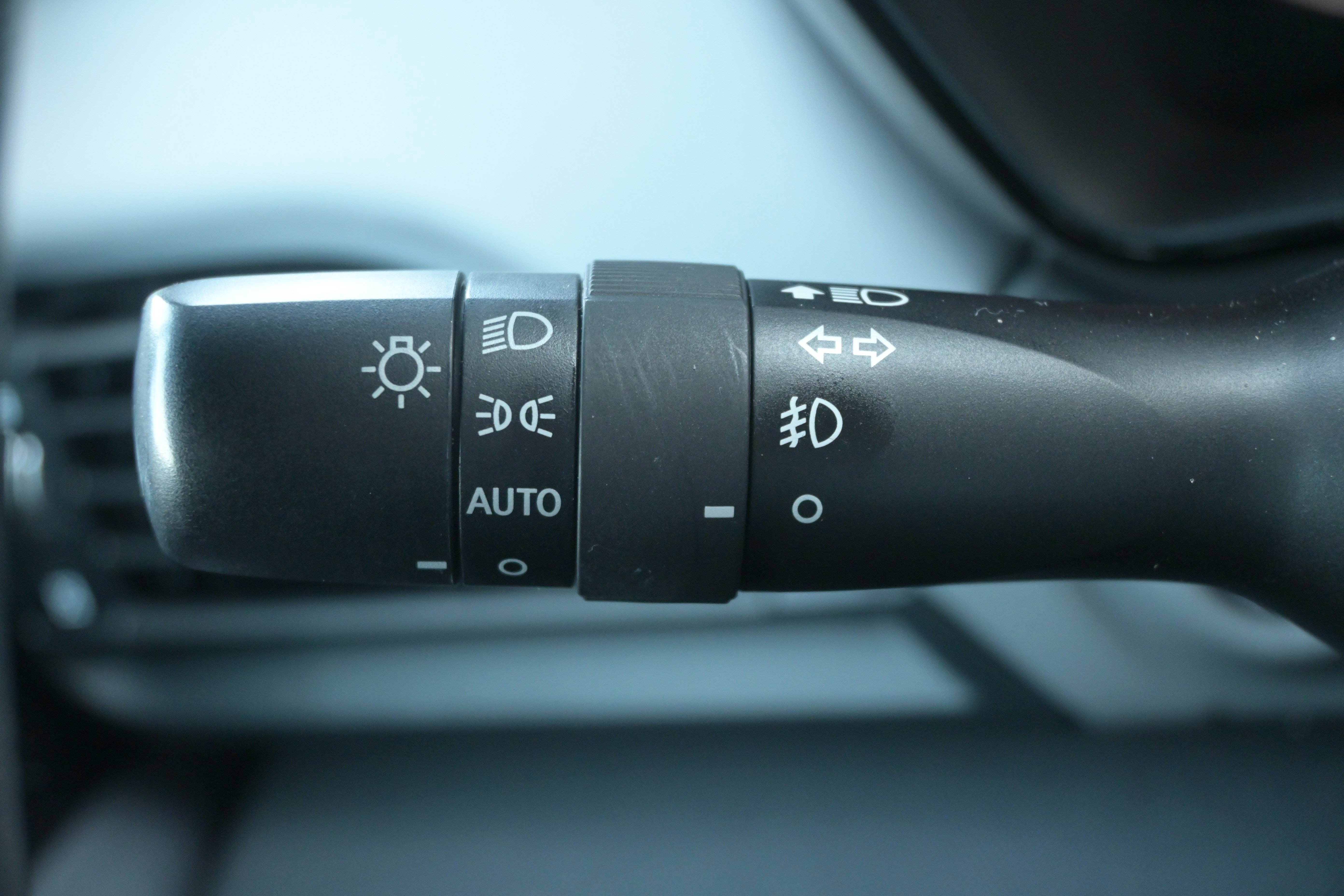 Certified 2025 Subaru Outback Premium image 29