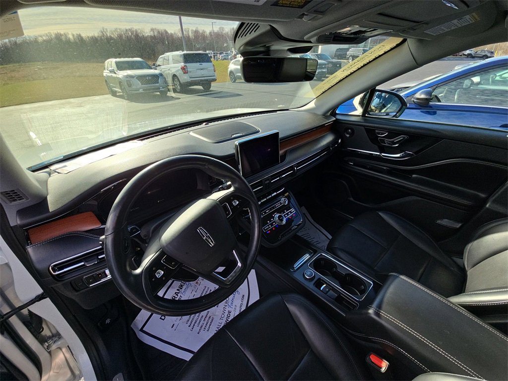 Used 2021 Lincoln Corsair Reserve w/ Equipment Group 201A image 11