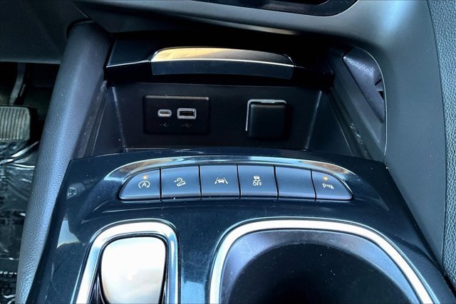 Used 2023 Buick Envision Essence image 15