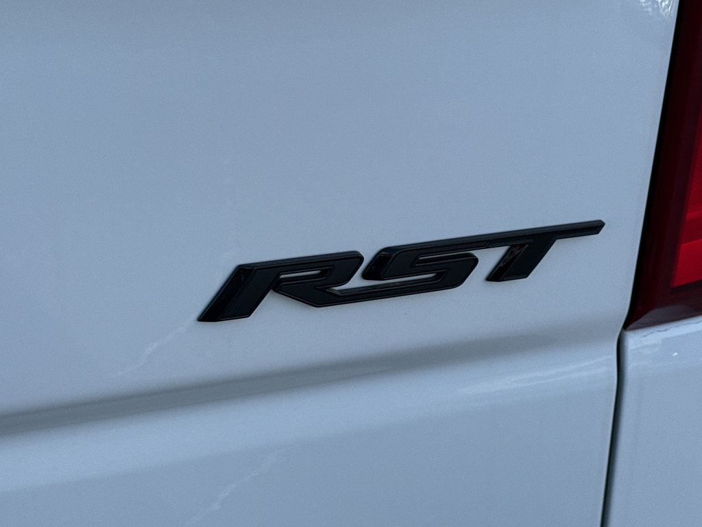 Used 2022 Chevrolet Silverado 1500 RST image 9