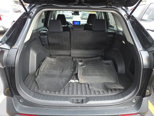 Used 2025 Toyota RAV4 LE image 25