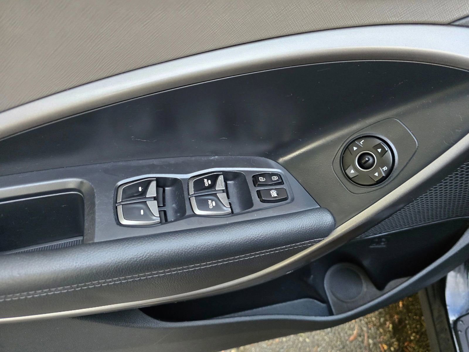 Used 2016 Hyundai Santa Fe Sport image 21