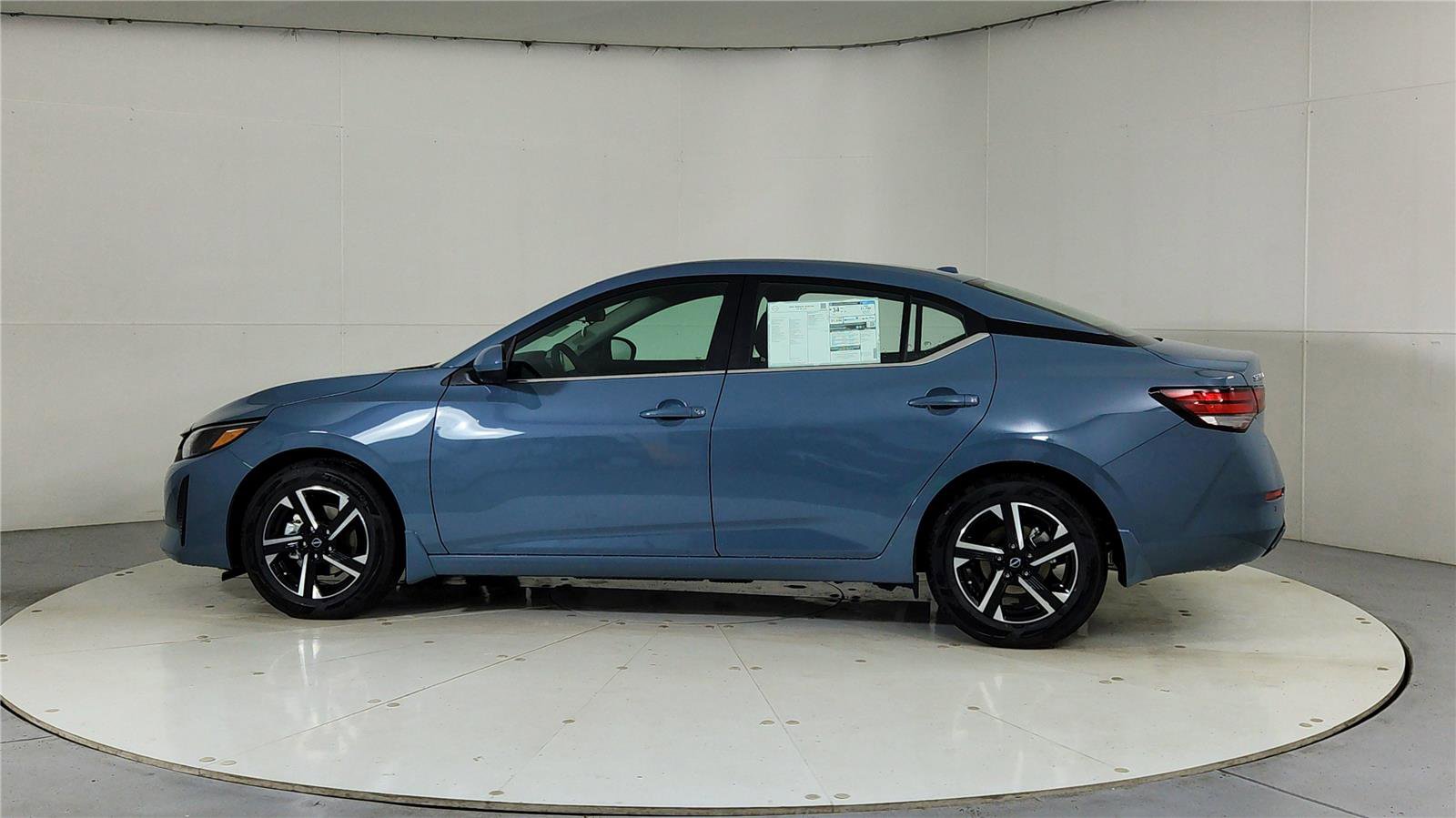 New 2025 Nissan Sentra SV w/ All-Weather Package image 4