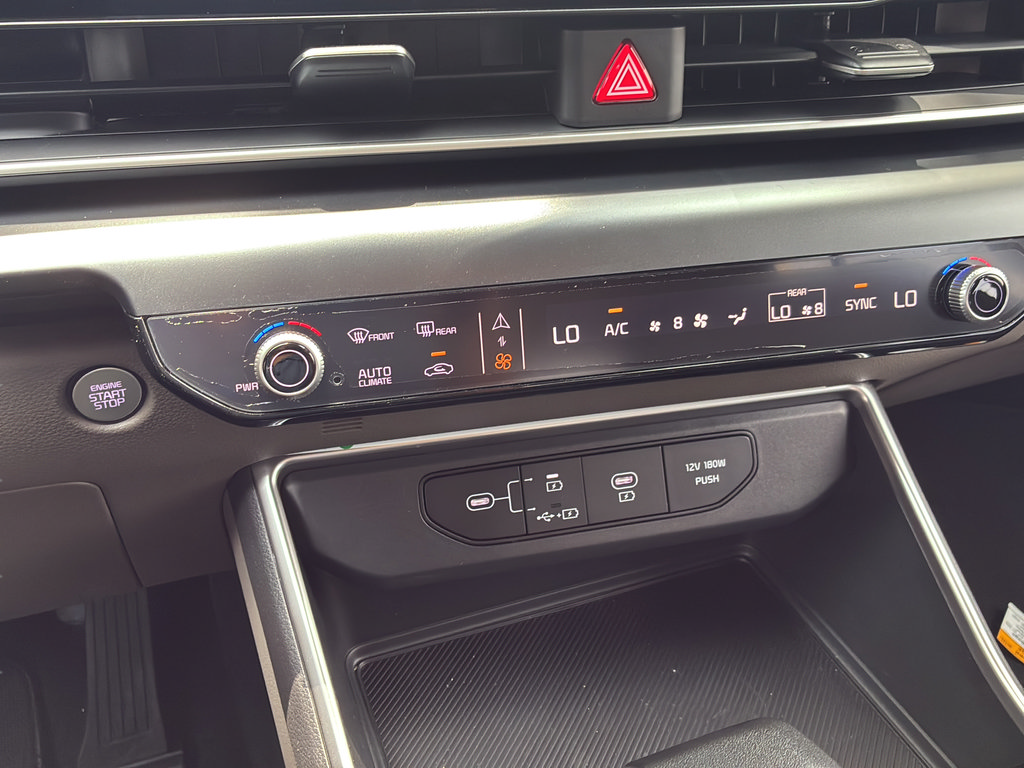 New 2026 Kia Carnival LX FWD image 30