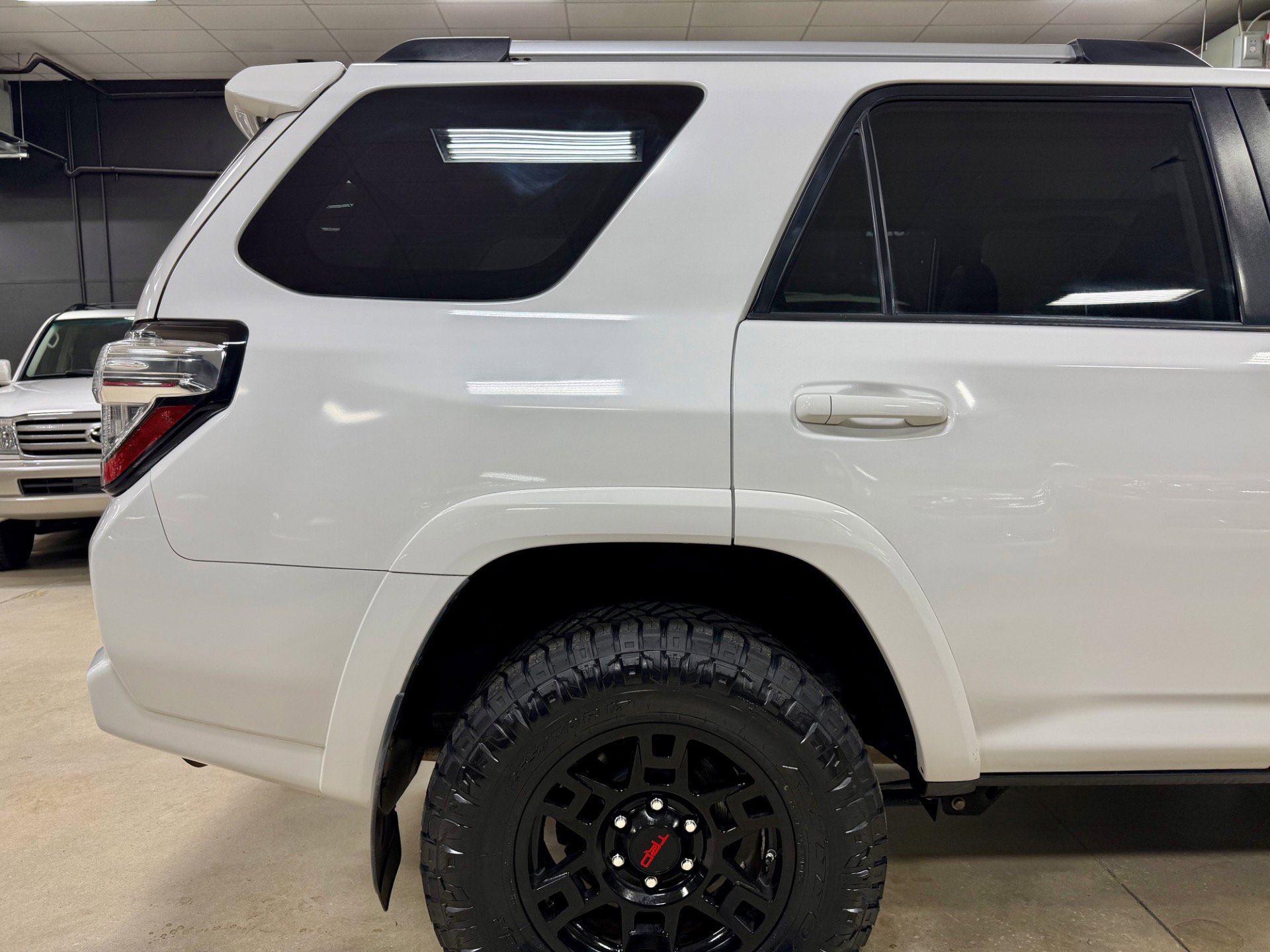 Used 2016 Toyota 4Runner Trail Premium AWD/4WD image 16
