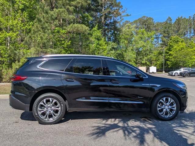 Used 2018 Buick Enclave Avenir w/ Avenir Technology Package image 4