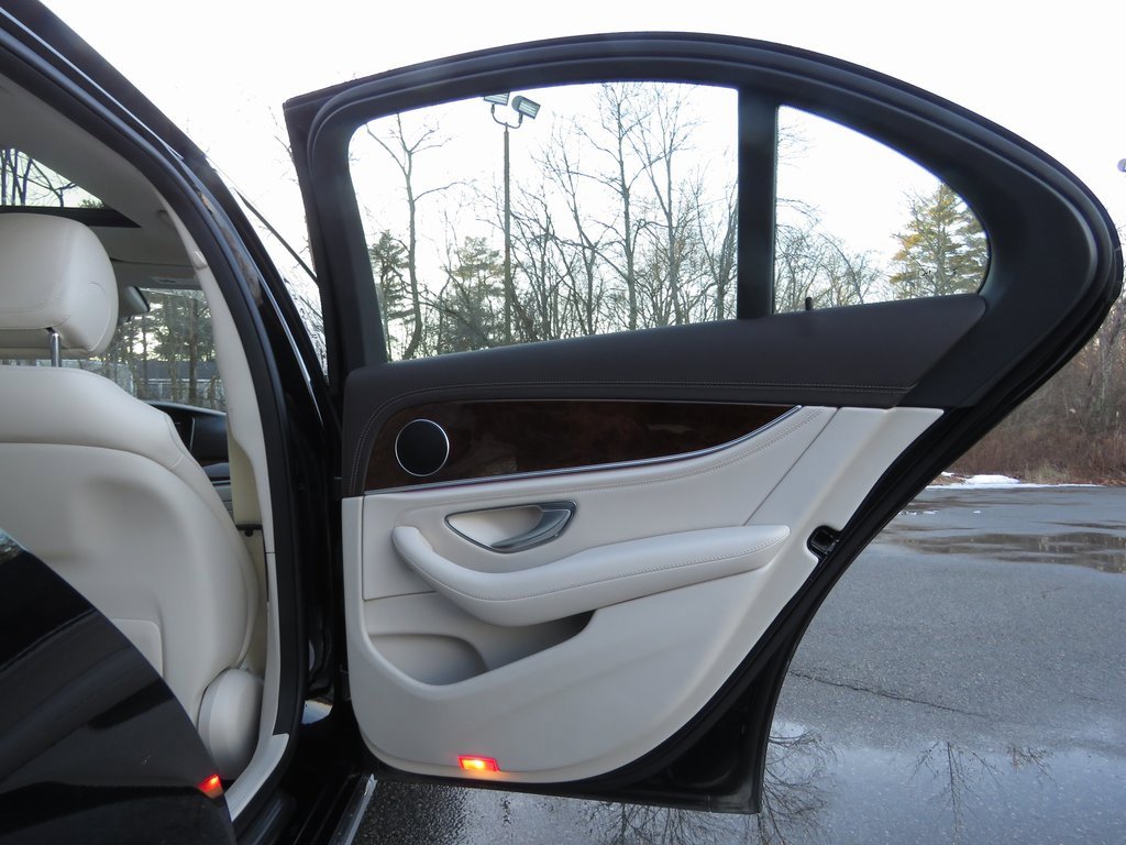 Used 2020 Mercedes-Benz E 350 4MATIC Sedan image 15