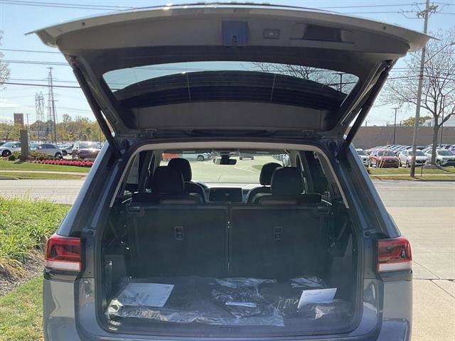 New 2026 Volkswagen Atlas Peak Edition image 5
