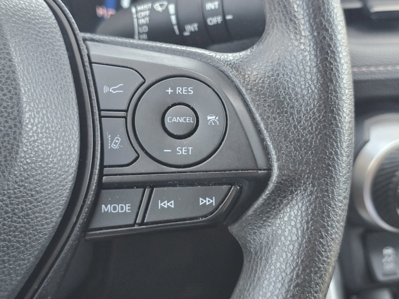 Certified 2024 Toyota RAV4 XLE AWD/4WD image 32