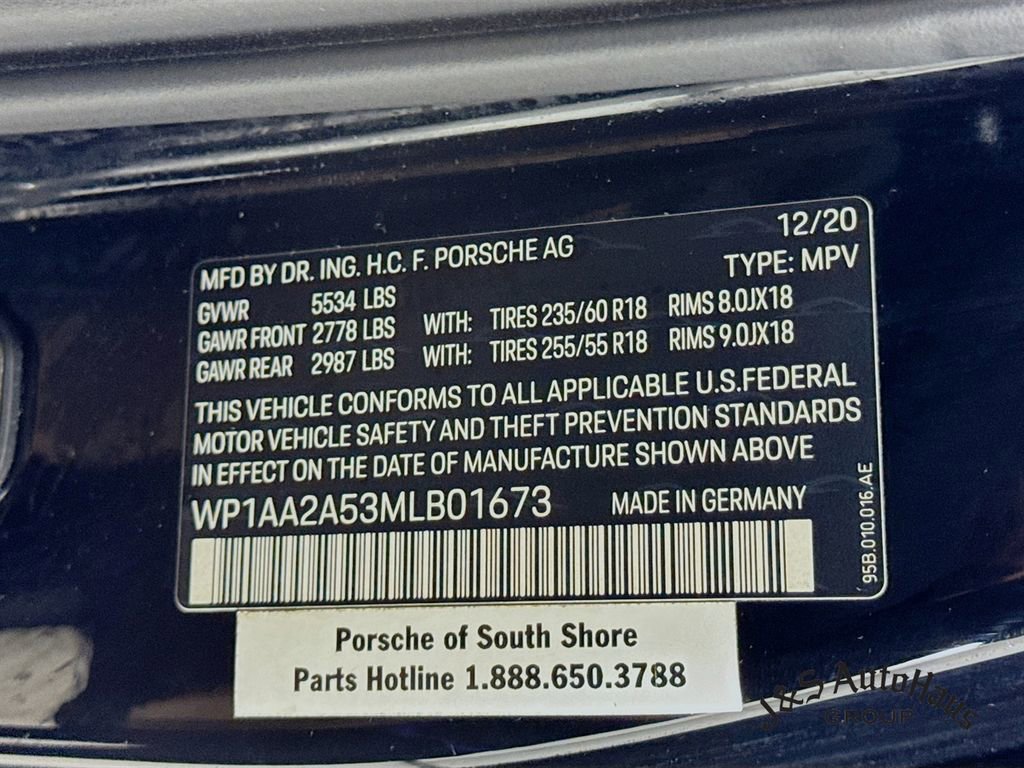 Used 2021 Porsche Macan image 39