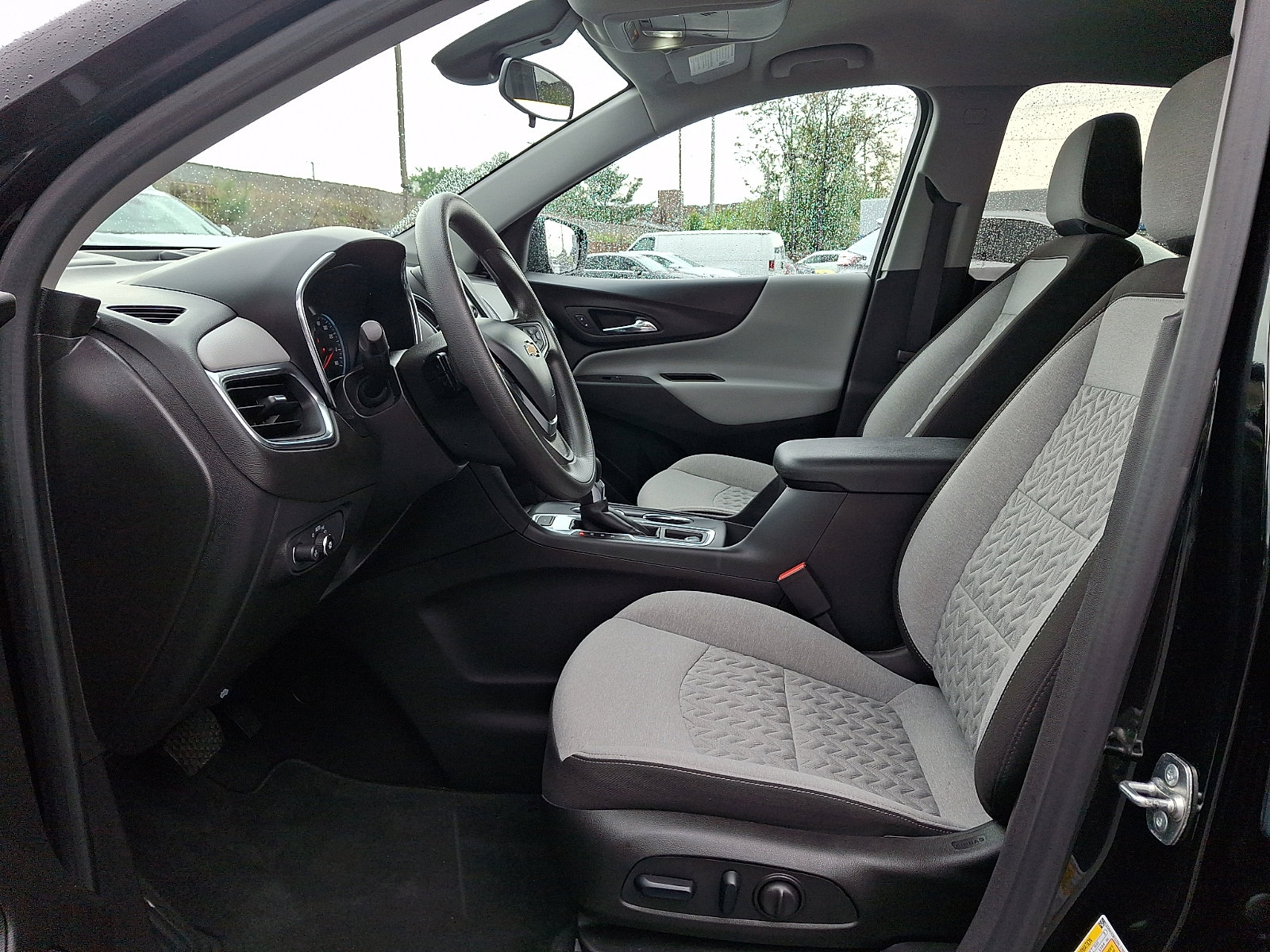 Certified 2024 Chevrolet Equinox LS w/ LS Convenience Package AWD/4WD image 13