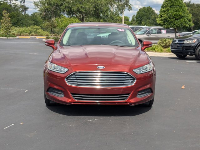 Used 2014 Ford Fusion SE image 2
