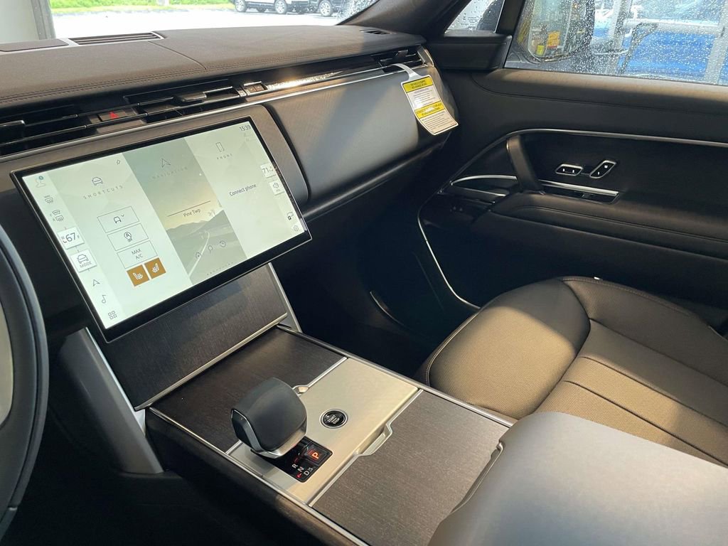 New 2026 Land Rover Range Rover SE AWD/4WD image 32