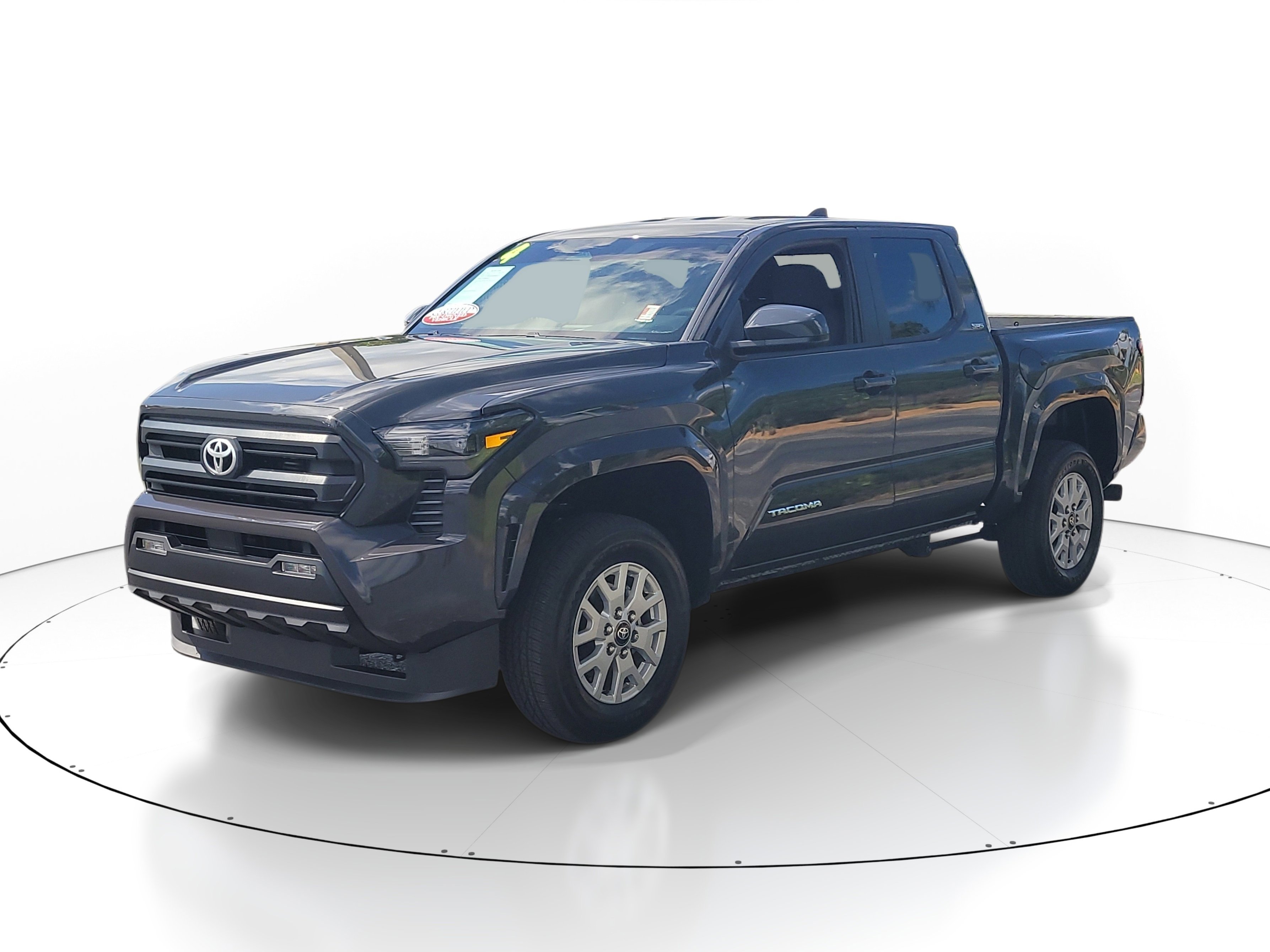 Used 2024 Toyota Tacoma SR5 image 3