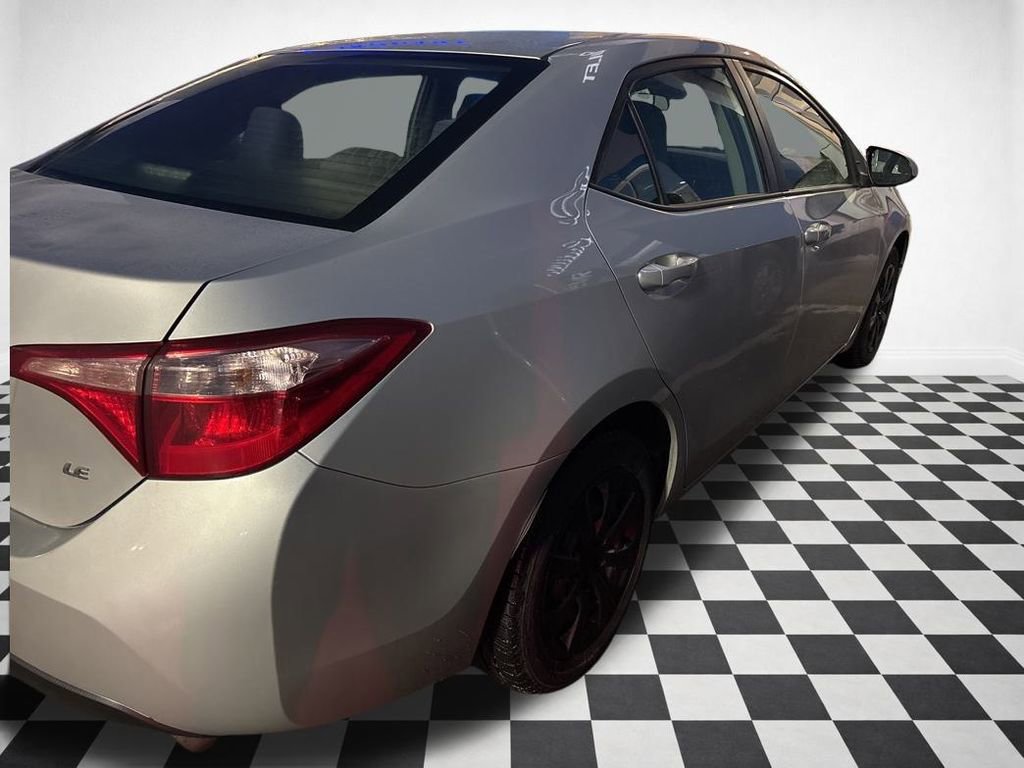 Used 2019 Toyota Corolla LE image 29