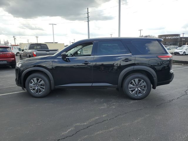 New 2026 Nissan Pathfinder S image 4