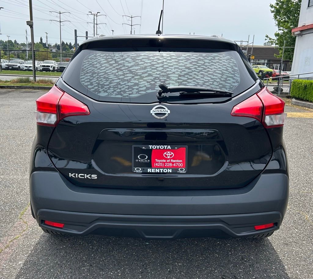 Used 2018 Nissan Kicks S FWD image 6