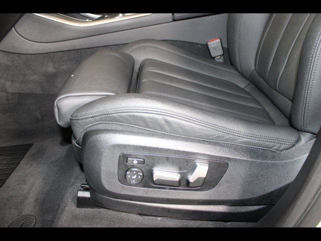 Used 2021 BMW X5 xDrive40i w/ Executive Package 2 AWD/4WD image 19