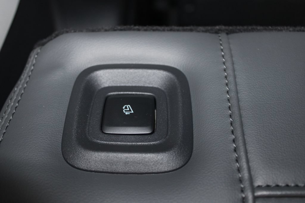 New 2026 Ford Expedition Active RWD image 35