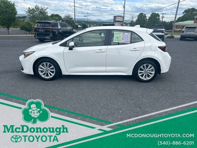 Certified 2025 Toyota Corolla SE FWD image 3