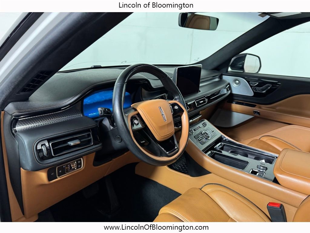 Certified 2023 Lincoln Aviator Black Label AWD/4WD image 36