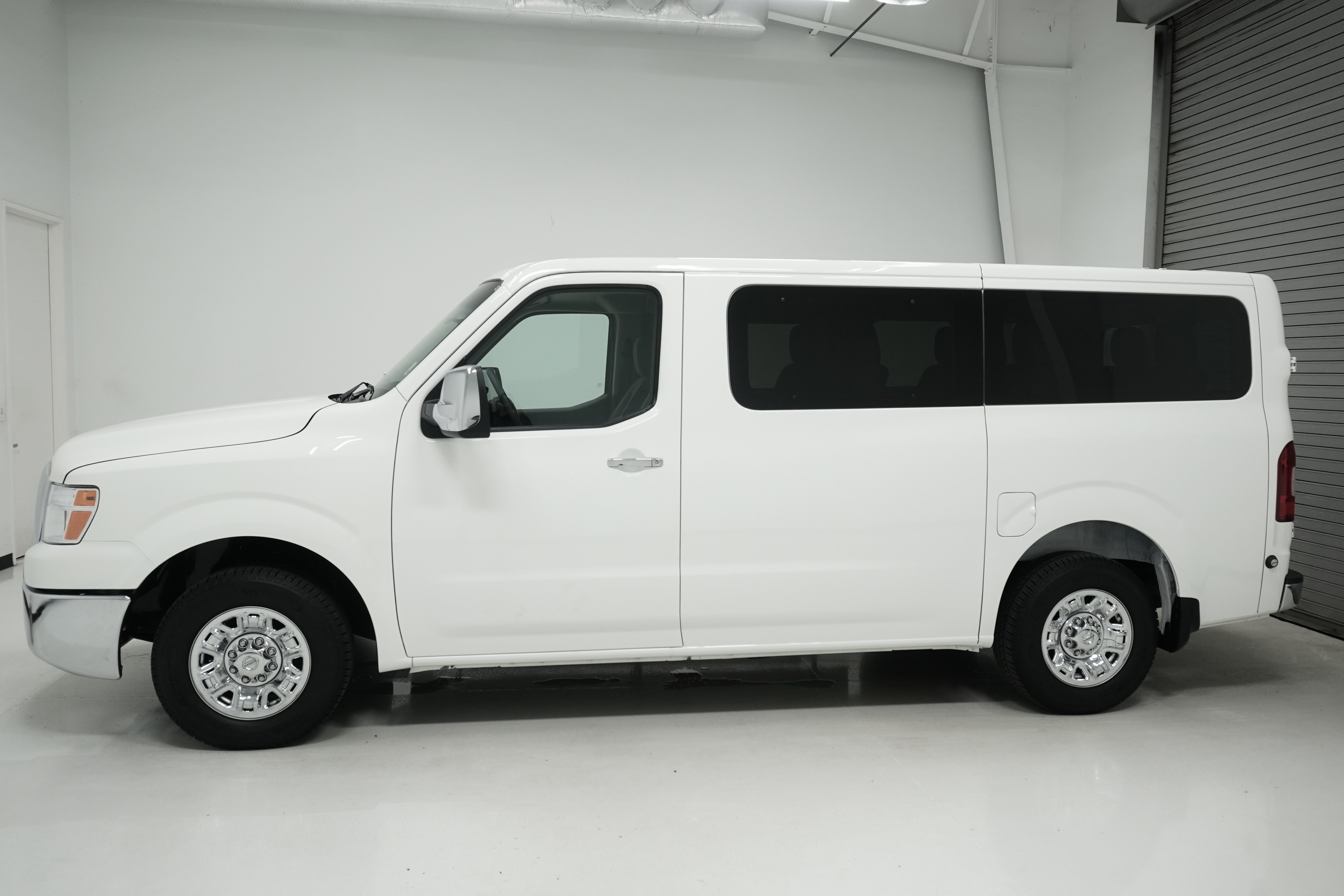 Used 2020 Nissan NV 3500 SV w/ Navigation Package image 5