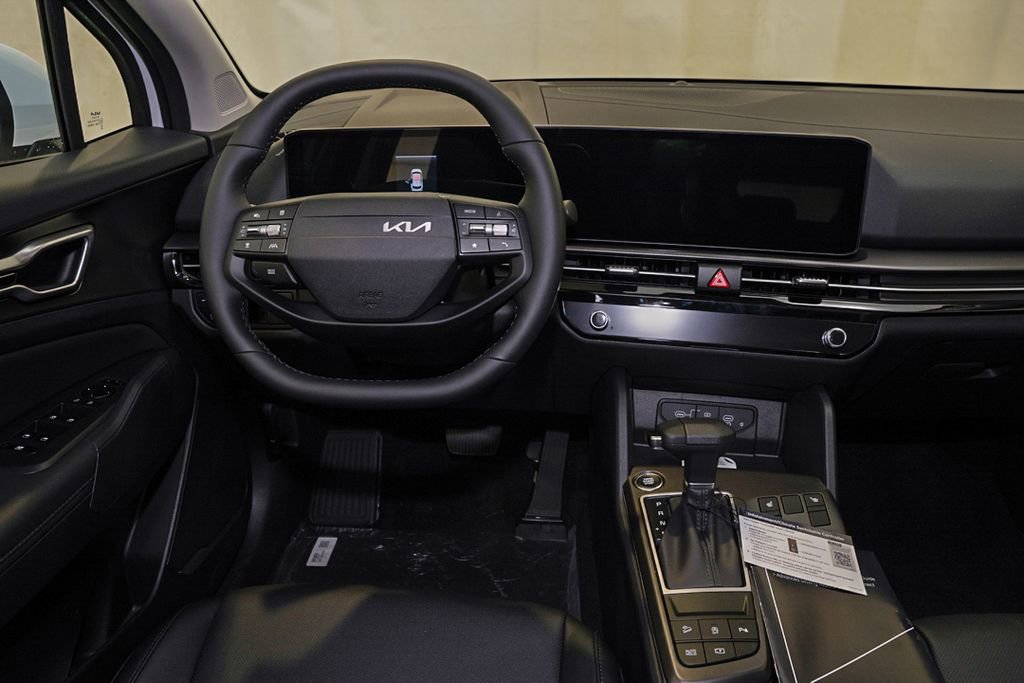 New 2026 Kia Sportage EX FWD image 8