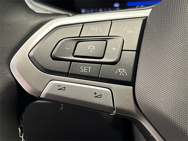 New 2026 Volkswagen Taos SE image 13