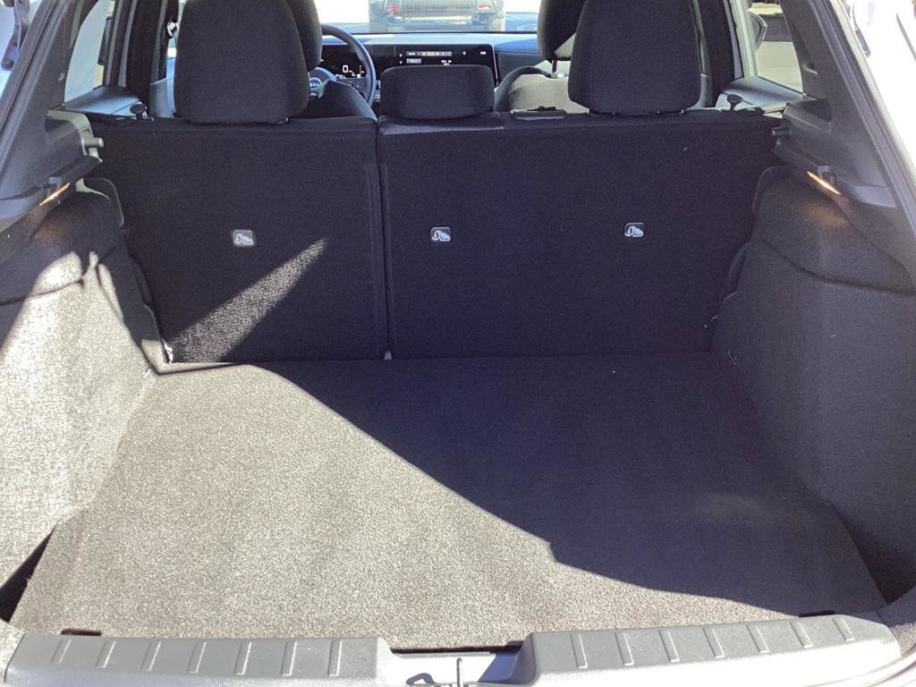 New 2025 Nissan Kicks SV w/ Charging Package image 12