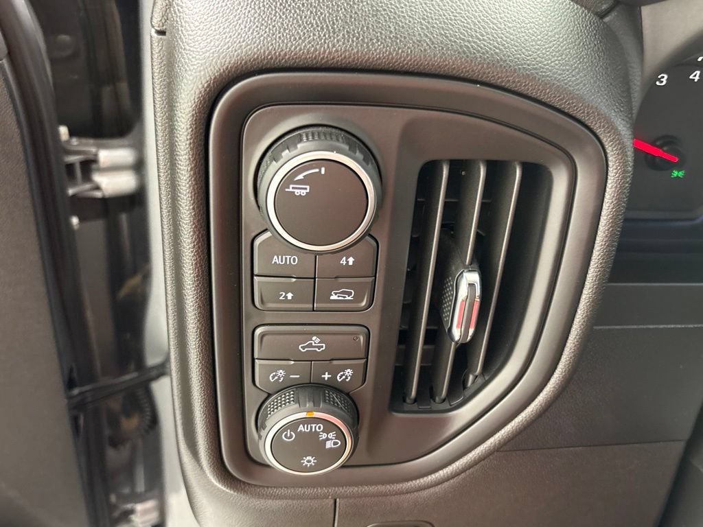 Certified 2026 Chevrolet Silverado 1500 Custom AWD/4WD image 33