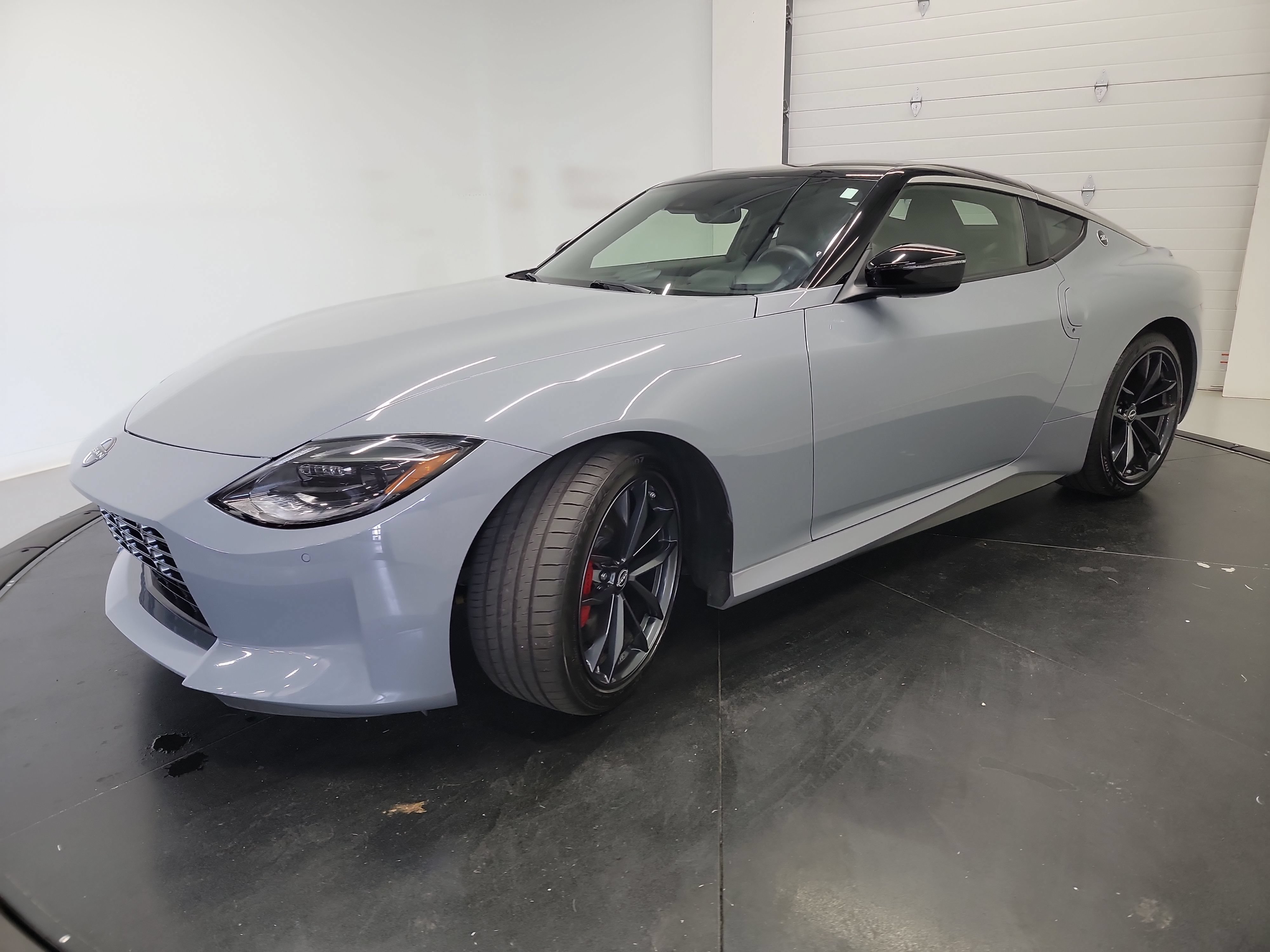 Used 2024 Nissan Z Performance w/ Floor Mat Package RWD image 3