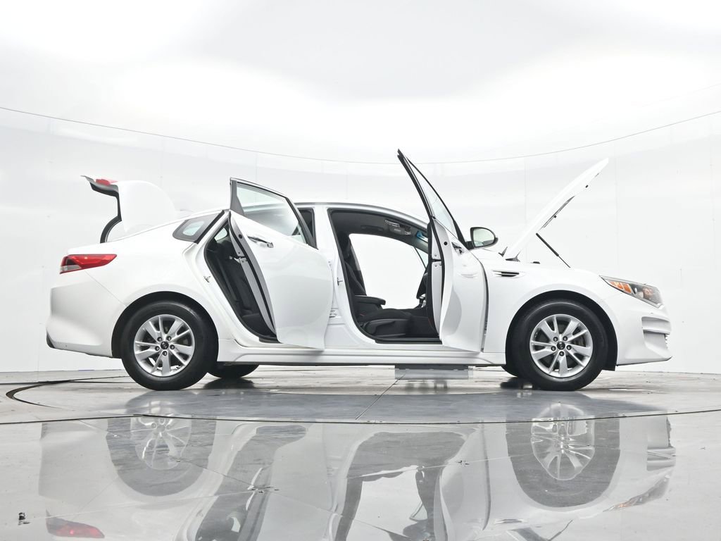 Used 2018 Kia Optima LX image 45