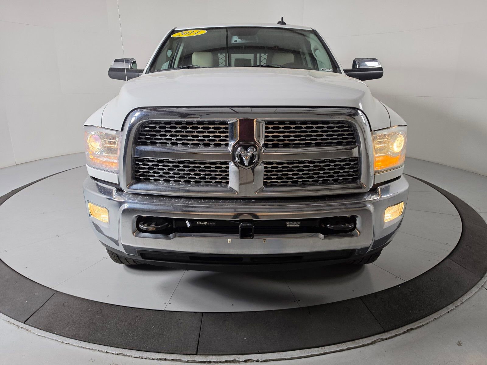 Used 2014 RAM 3500 Laramie AWD/4WD image 9