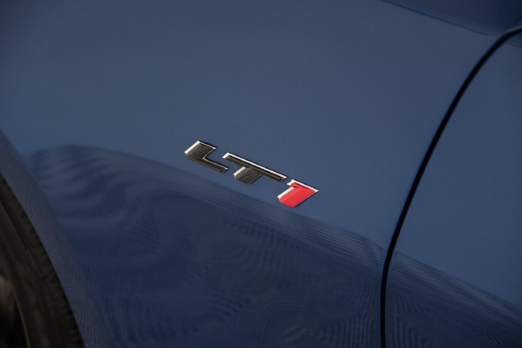 Used 2020 Chevrolet Camaro LT RWD image 39