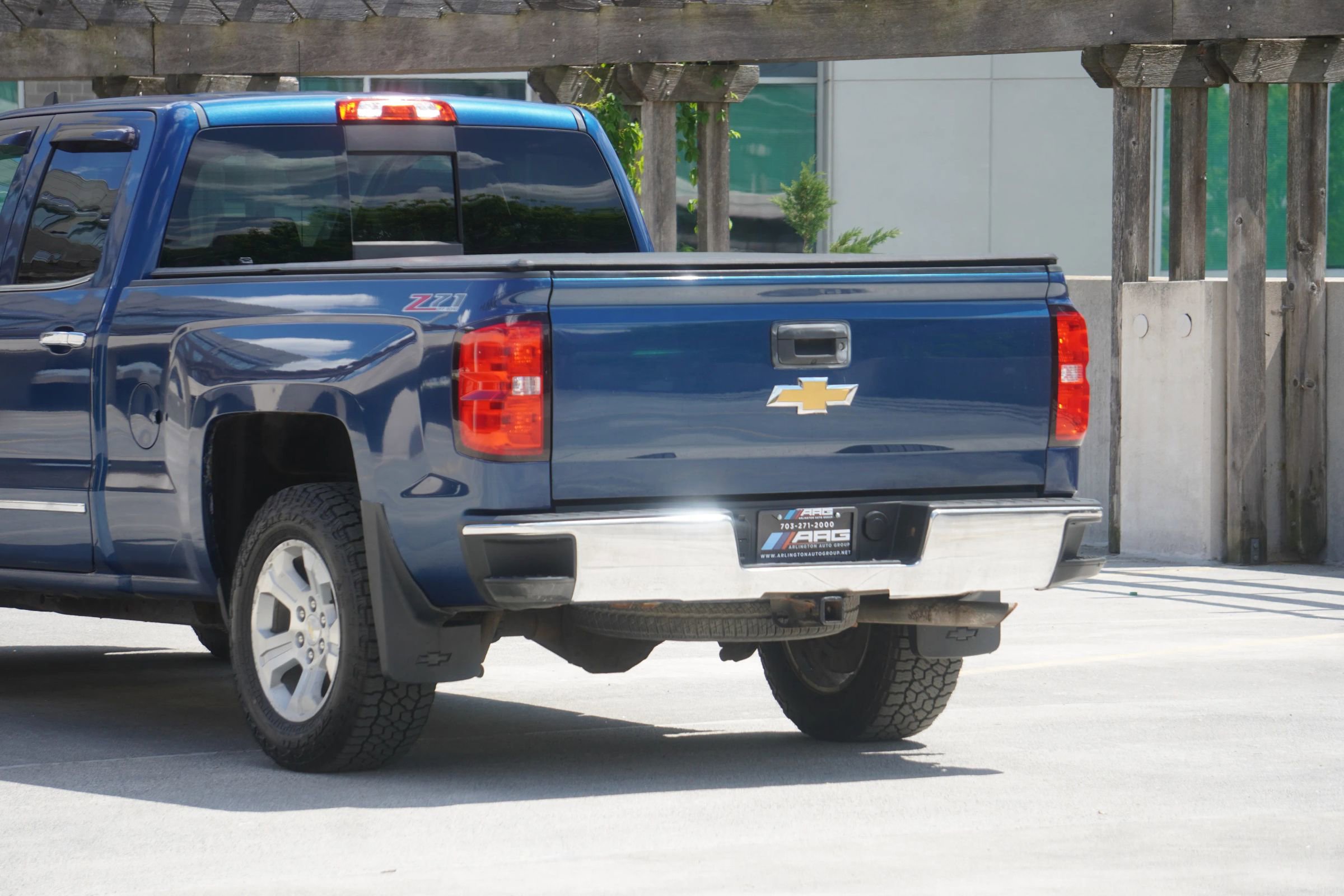 Used 2015 Chevrolet Silverado 1500 LTZ Z71 AWD/4WD image 13