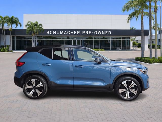 Used 2023 Volvo XC40 Recharge Plus image 8