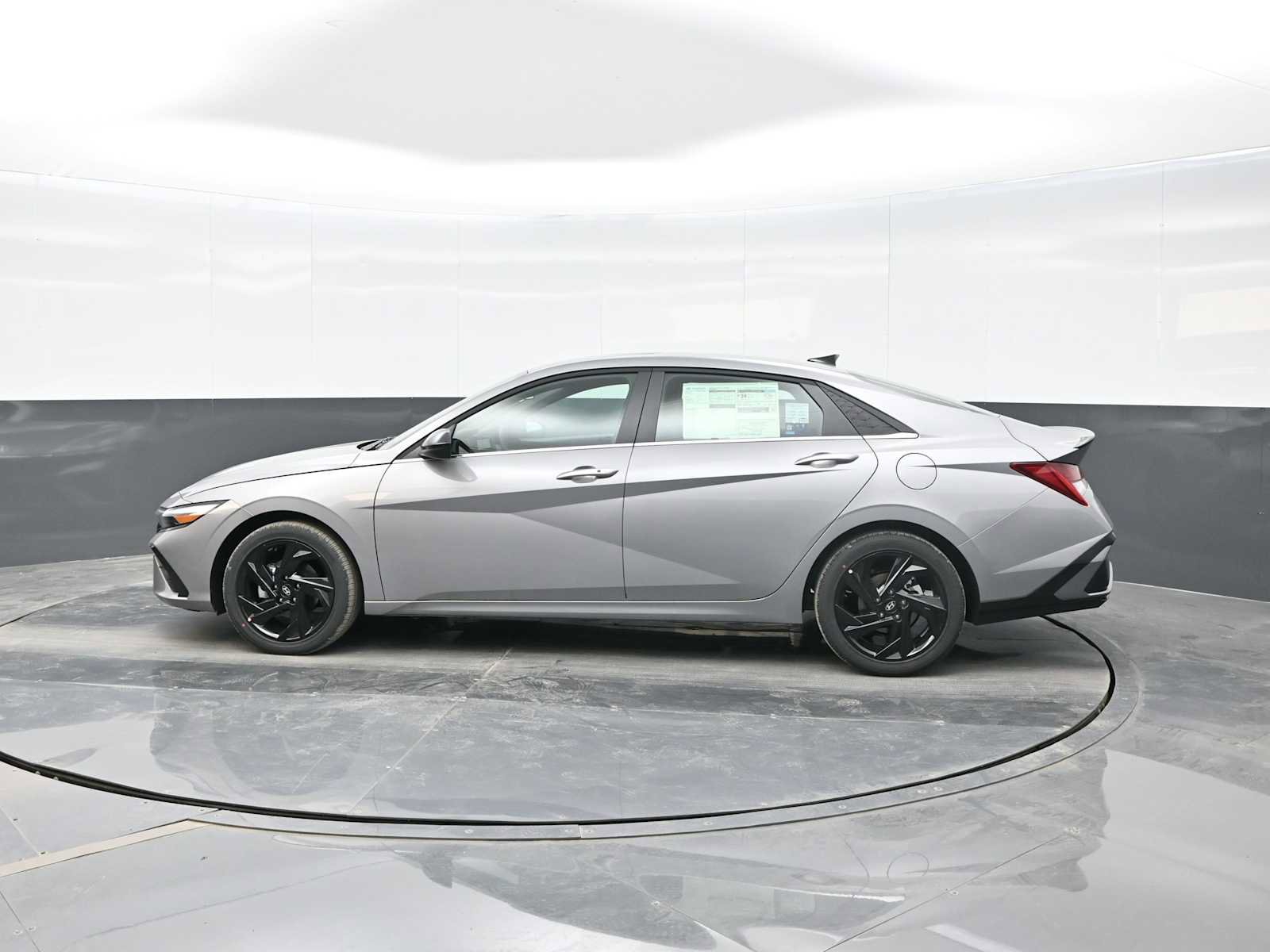 New 2026 Hyundai Elantra SEL Sport Premium image 5