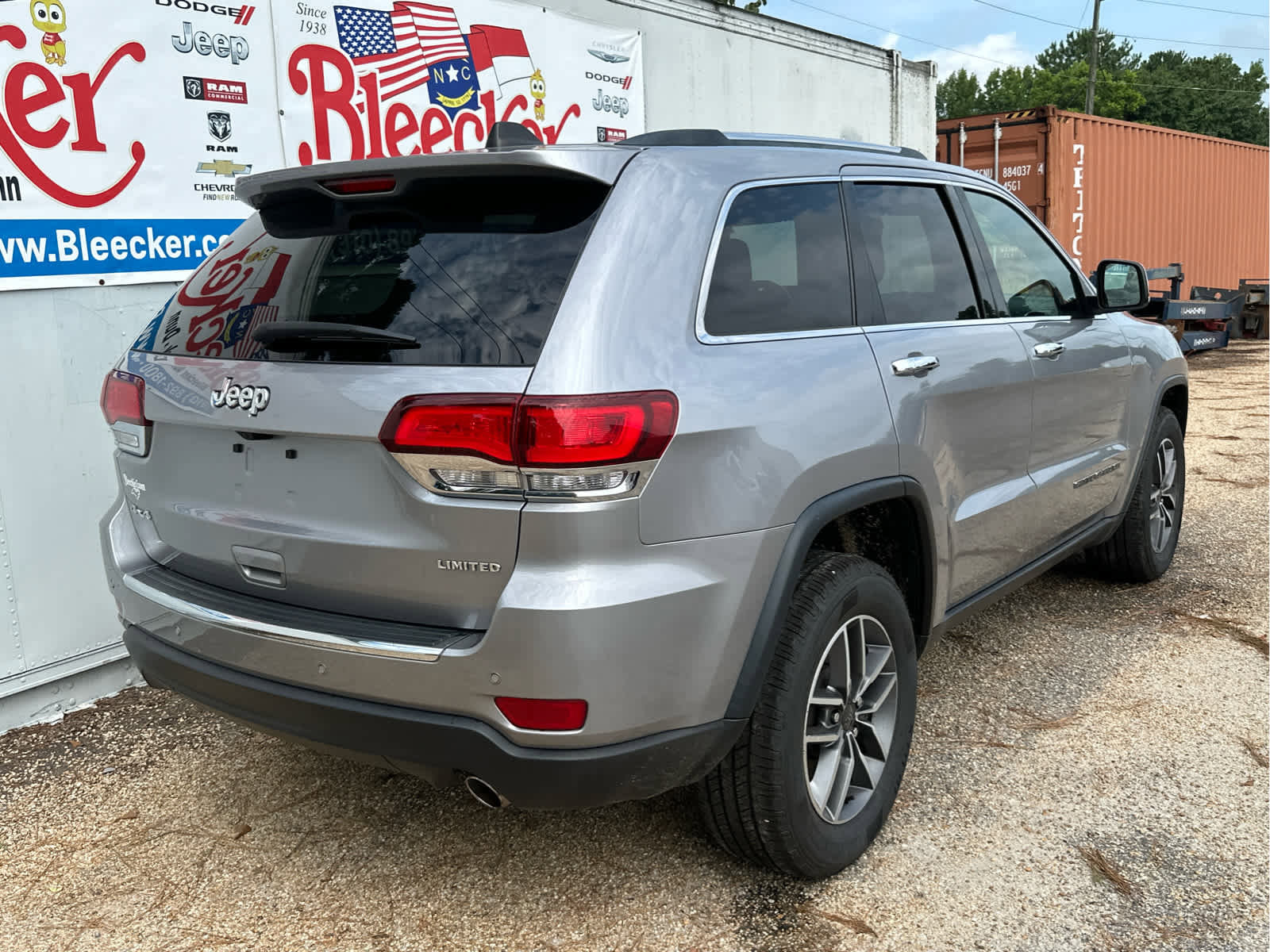 Used 2021 Jeep Grand Cherokee Limited image 3