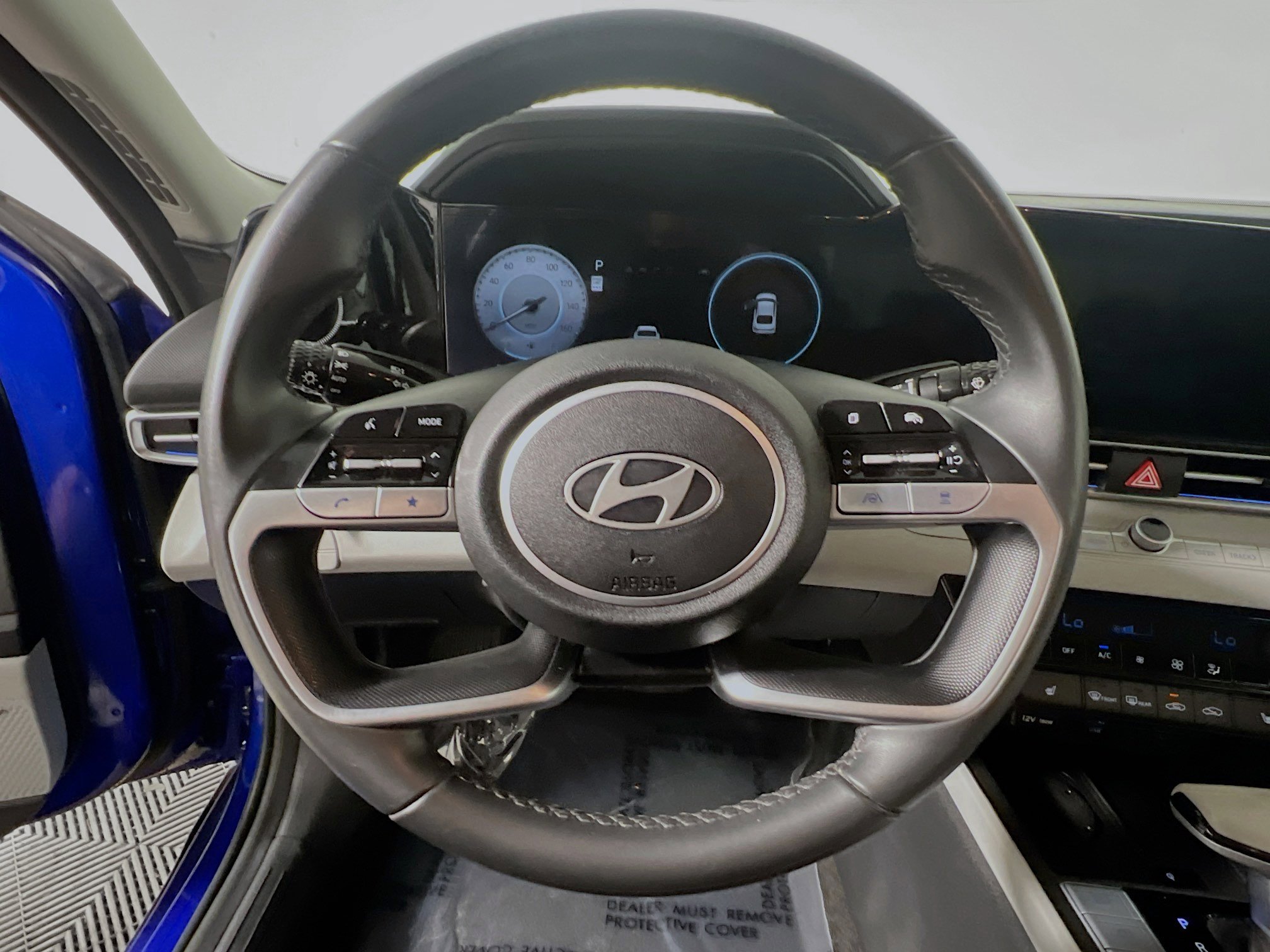 Used 2025 Hyundai Elantra Limited image 18