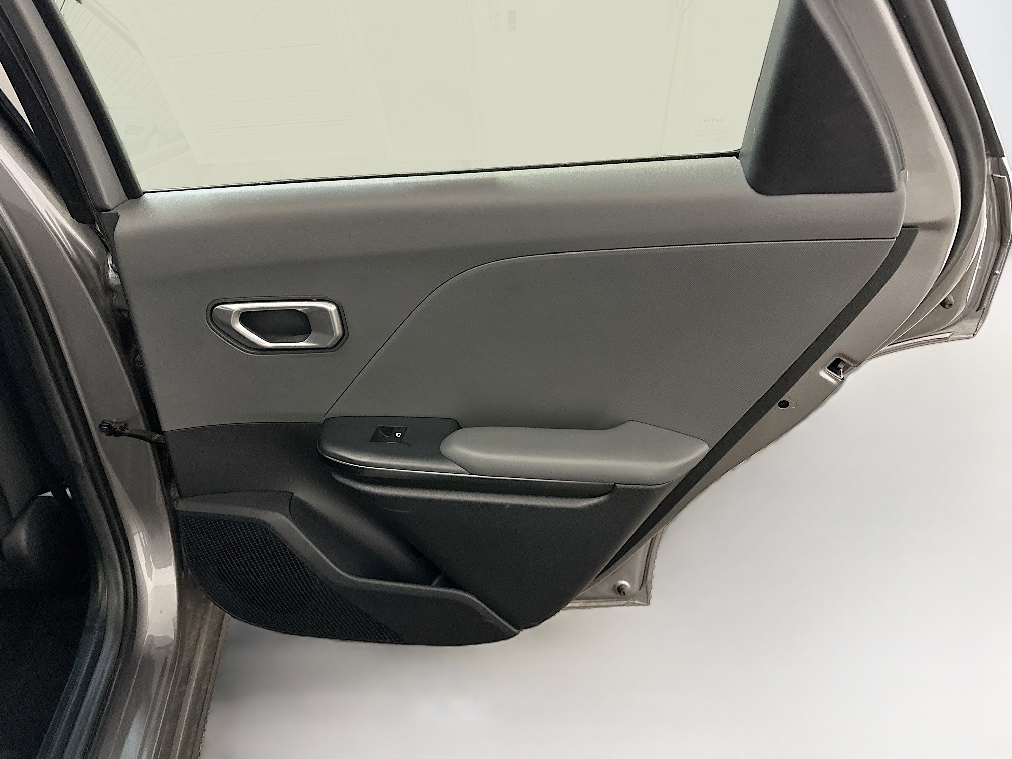 Used 2025 Kia K4 LXS image 31