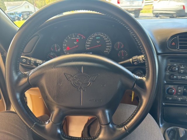 Used 2002 Chevrolet Corvette Base w/ Preferred Equipment Group1 image 25