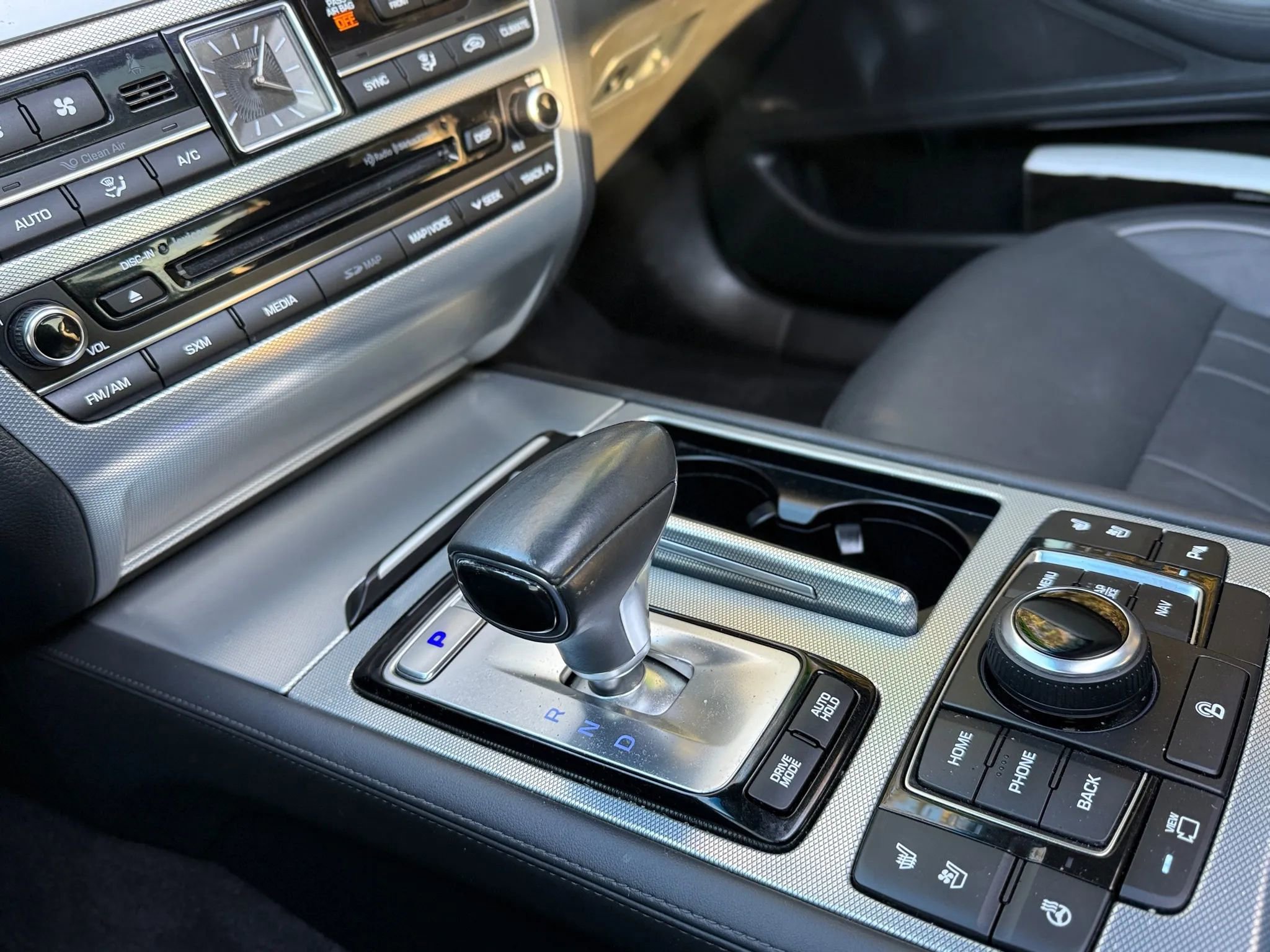 Used 2018 Genesis G80 3.8 w/ Option Group 03 image 37