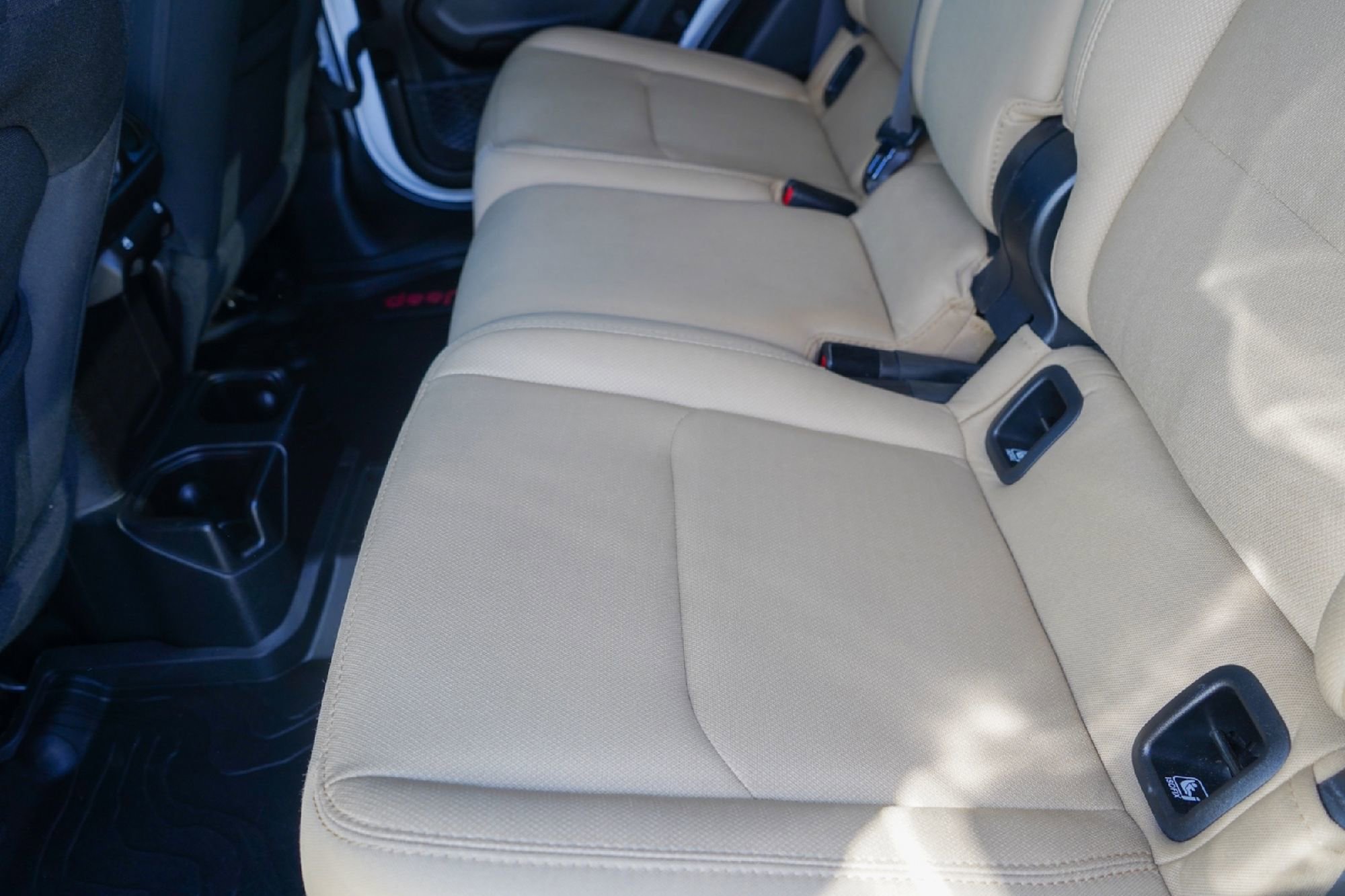 Used 2020 Jeep Gladiator Sport w/ Quick Order Package 24S image 23