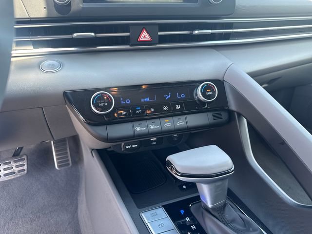 Certified 2026 Hyundai Elantra Sport FWD image 17
