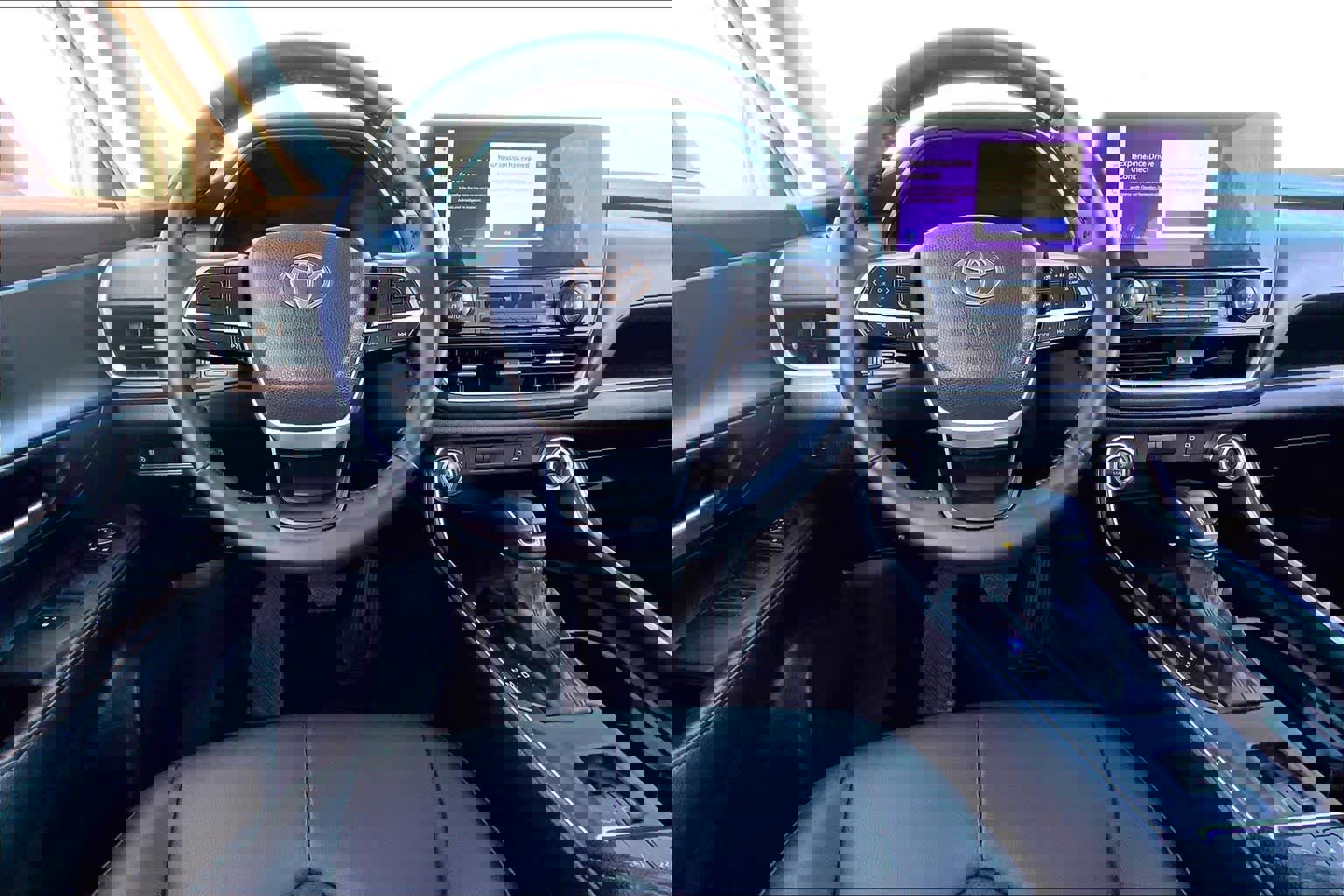 Used 2025 Toyota Grand Highlander AWD image 5