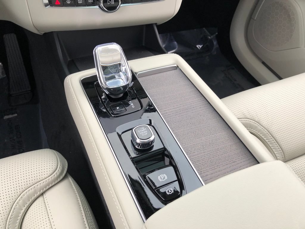 New 2026 Volvo XC90 B6 Ultra w/ Protection Package AWD/4WD image 23