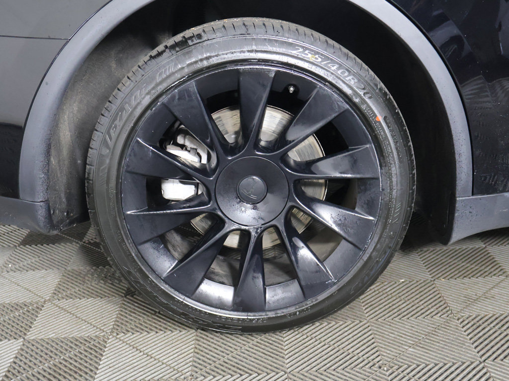 Used 2023 Tesla Model Y Long Range AWD/4WD image 22