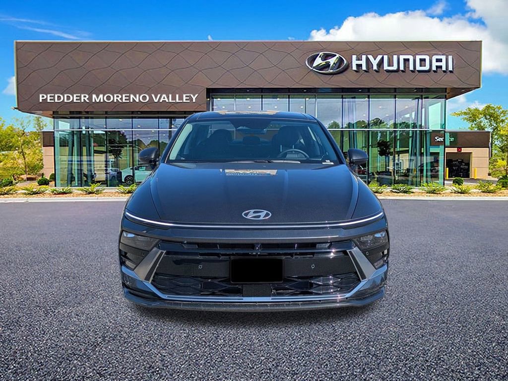 New 2025 Hyundai Sonata Limited image 9
