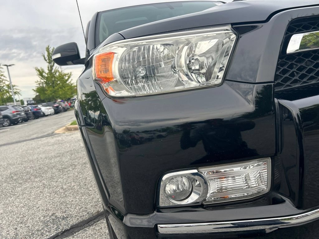 Used 2011 Toyota 4Runner SR5 AWD/4WD image 16